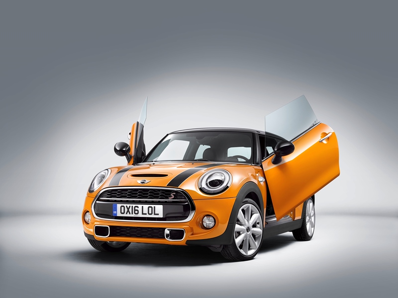P90214452_highRes_mini-cooper-s-3-door