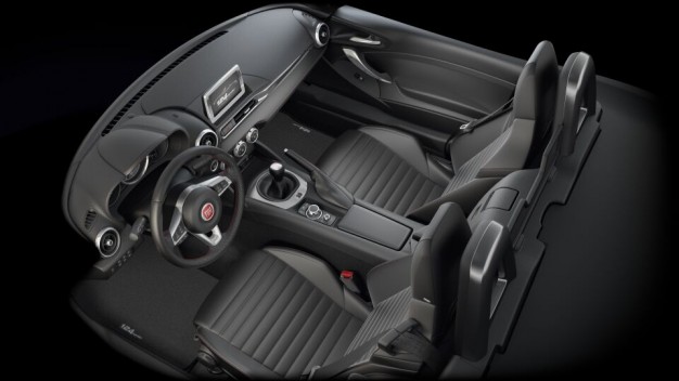 Fiat-124-Spider-build-interior-626x352