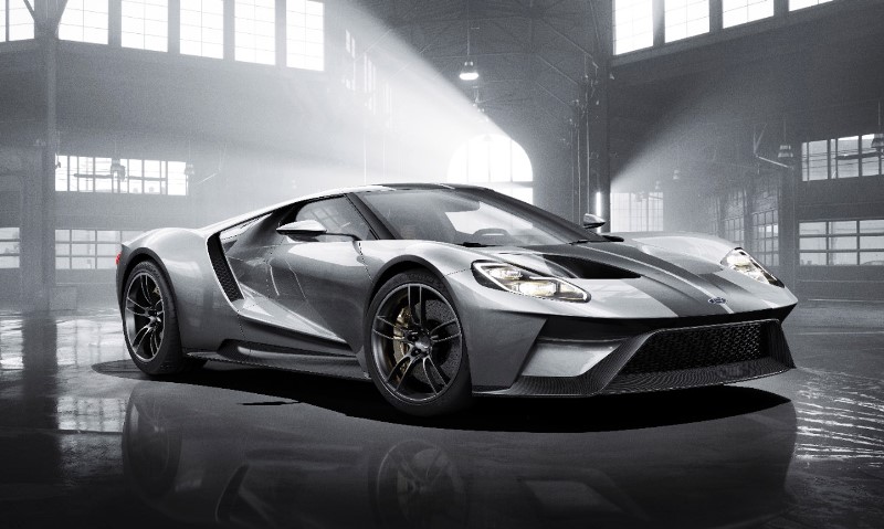 FordGT-SilverStripes_06_HR