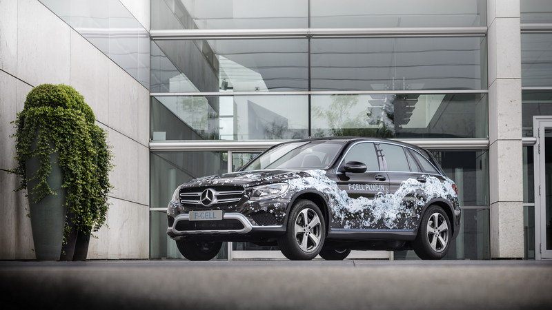 mercedes-benz-glc-f--17_800x0w