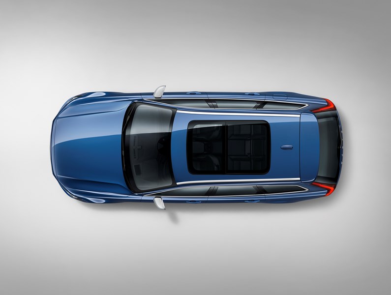 Volvo V90 R-Design Studio