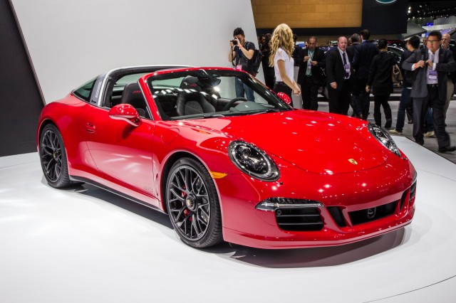 2015-porsche-911-carrera_100496898_m