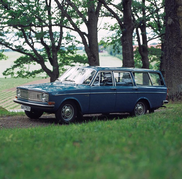 5907_Volvo_145