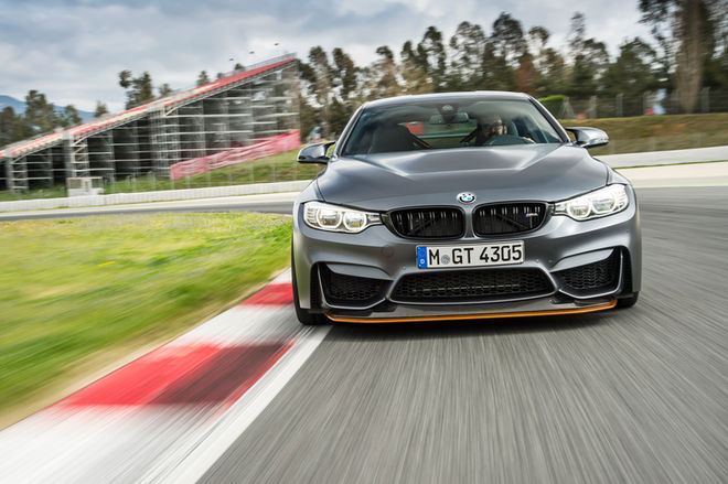 2016-BMW-M4-GTS-front-end-in-motion-07