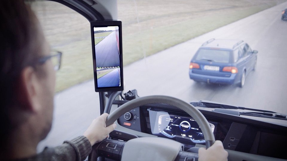 orlaco-mirroreye-2016-monitor