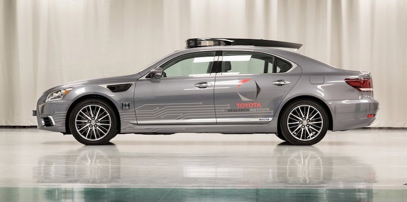 โตโยต้า ระงับทดสอบ รถไร้คนขับ