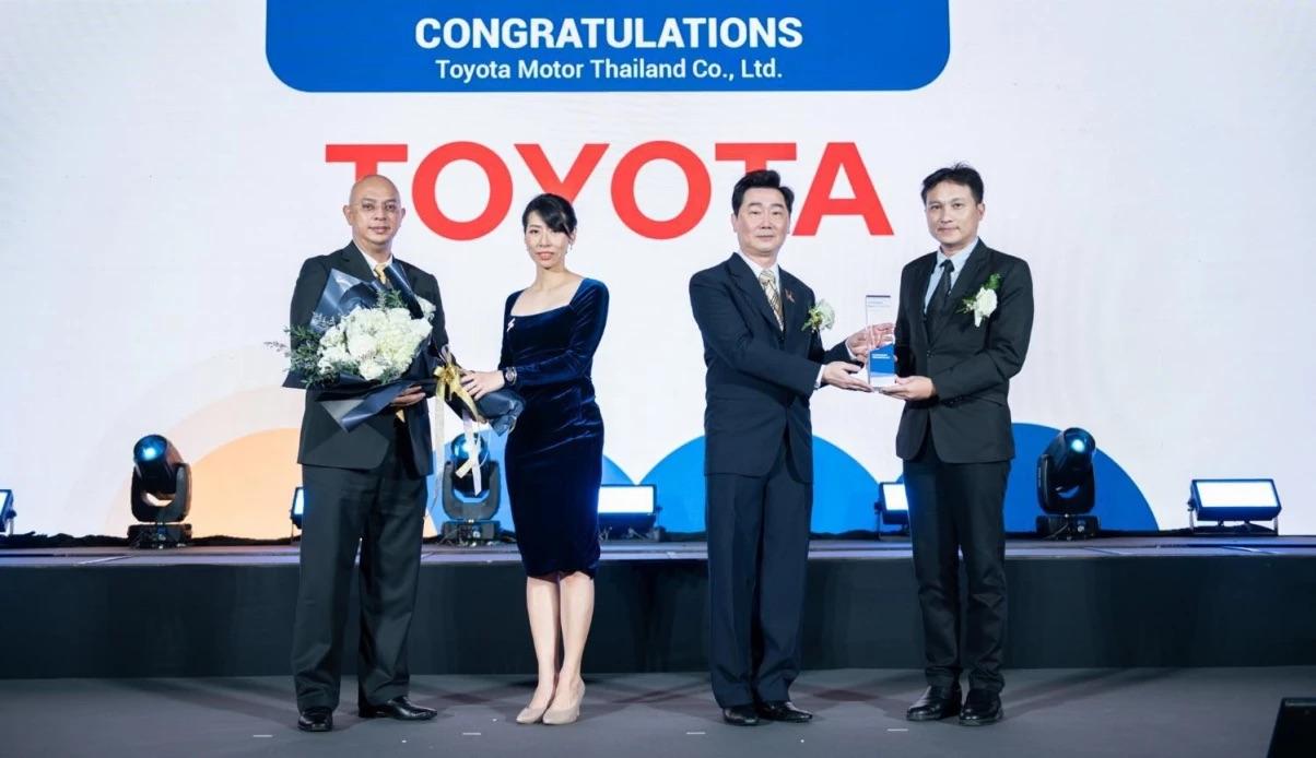 <strong>โตโยต้า องค์กรชั้นนำของไทยรับรางวัล Hall of fame <em>“Best employer award”</em> 3 ปีซ้อนKINCENTRIC Best Employers Thailand 2022</strong>