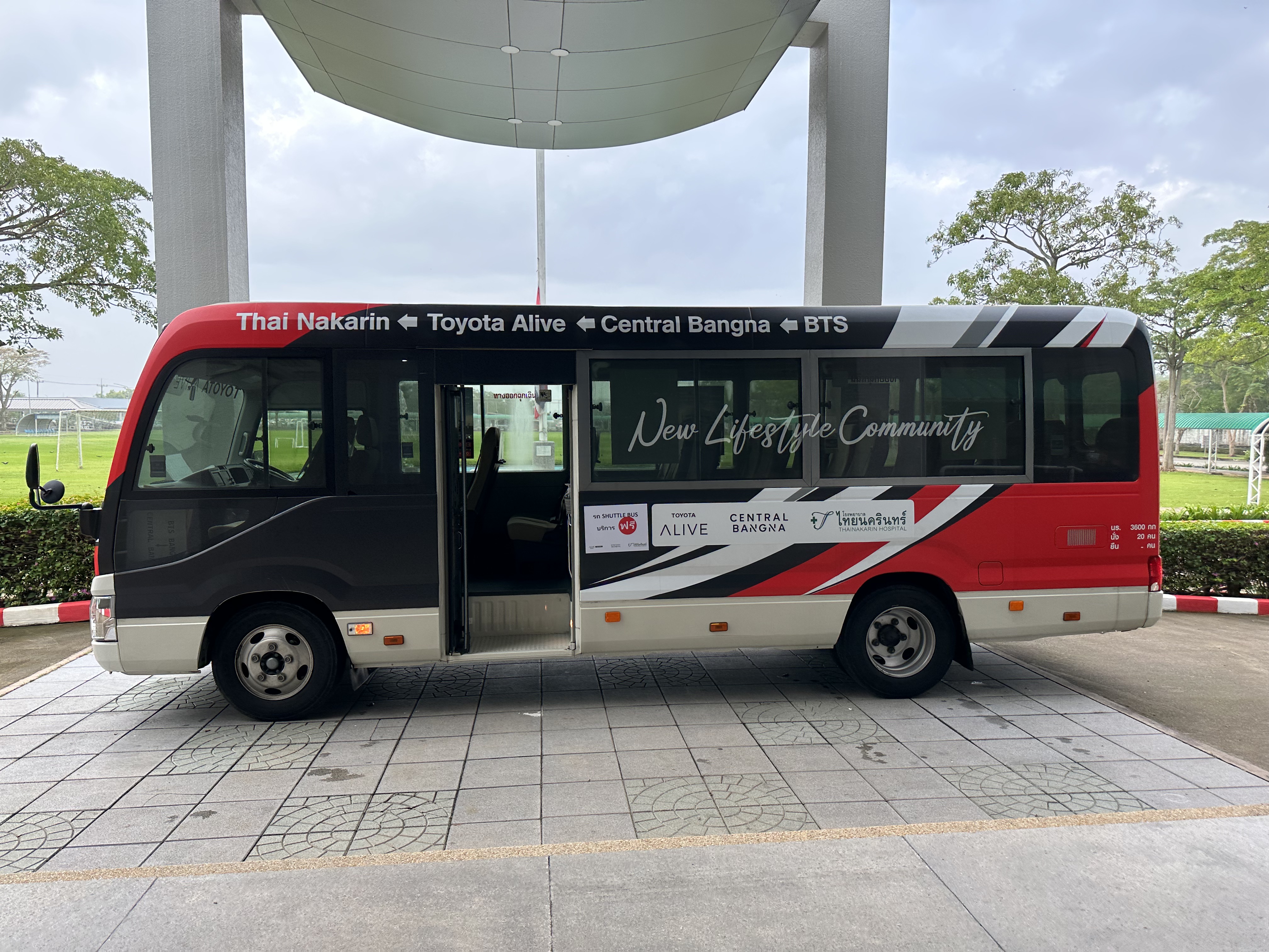 Toyota Coaster มินิบัส 20 ที่นั่ง นำเข้าจากญี่ปุ่น