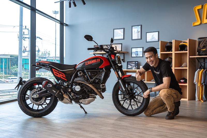 ดูคาติ ประเทศไทย รุกยึดพื้นที่ตลาดบิ๊กไบค์ 800ccปล่อยหมัดเด็ด เปิดตัว New Scrambler 3 รุ่นล่าสุด พร้อมจัดโปรหนักทุกคันจองและรับรถในปีนี้ รับทันที Gift Voucher มูลค่า 35,000 บาท ทุกคัน*