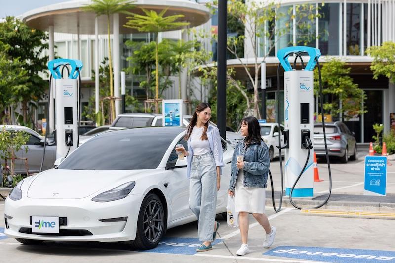 EV Station PluZ “ชาร์จความมั่นใจ ไปได้ทุกที่”เปิดตัวเครื่องชาร์จรูปแบบใหม่ที่ พีทีที สเตชั่น แฟลกชิป สโตร์ สาขาวิภาวดี 62